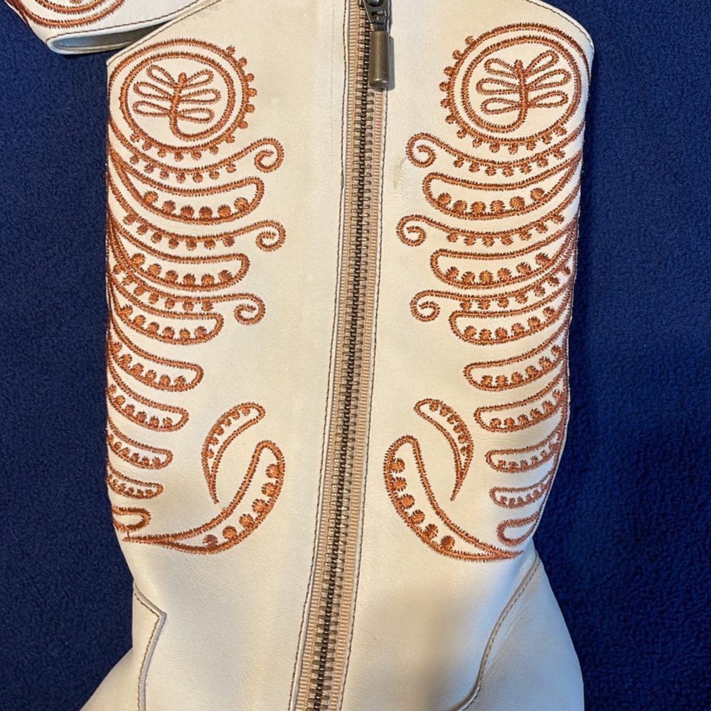 NEW Anthropologie Italian Cowboy boots cream with stitching size 7 (37.5) - Picture 9 of 9